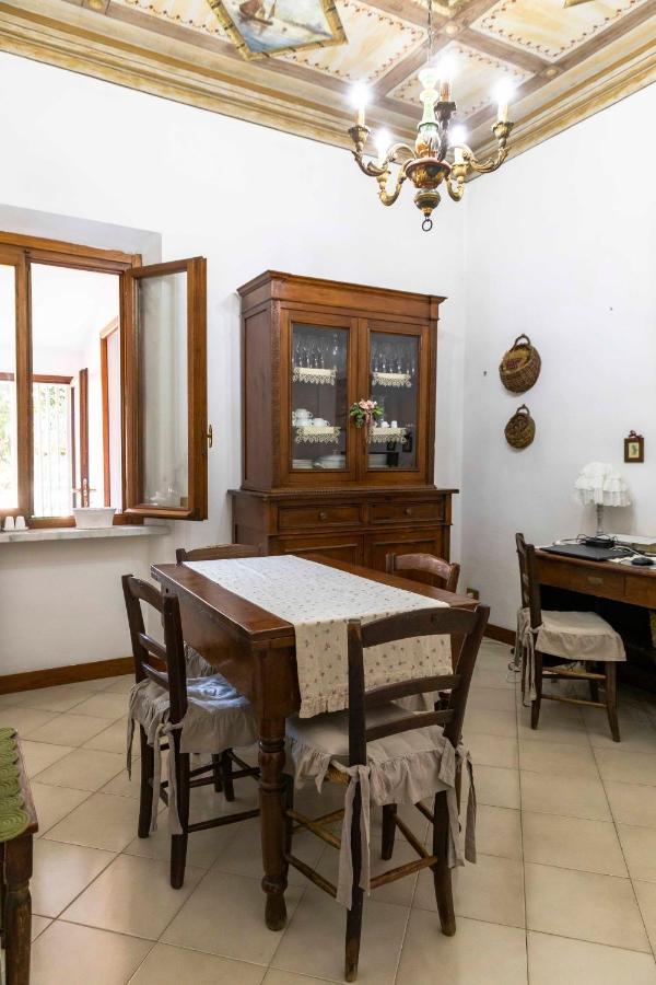 Villetta Stile Liberty A Marina Di Pisa Luaran gambar